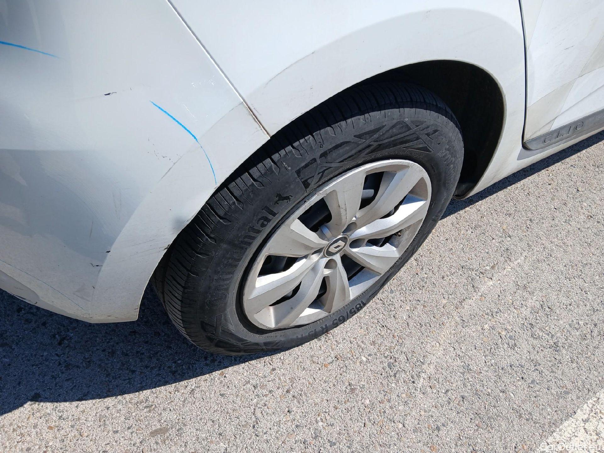  Renault  Clio RENAULT  / 2019 / 5P / berlina con portón Business TCe 74 kW (100CV) GLP #20