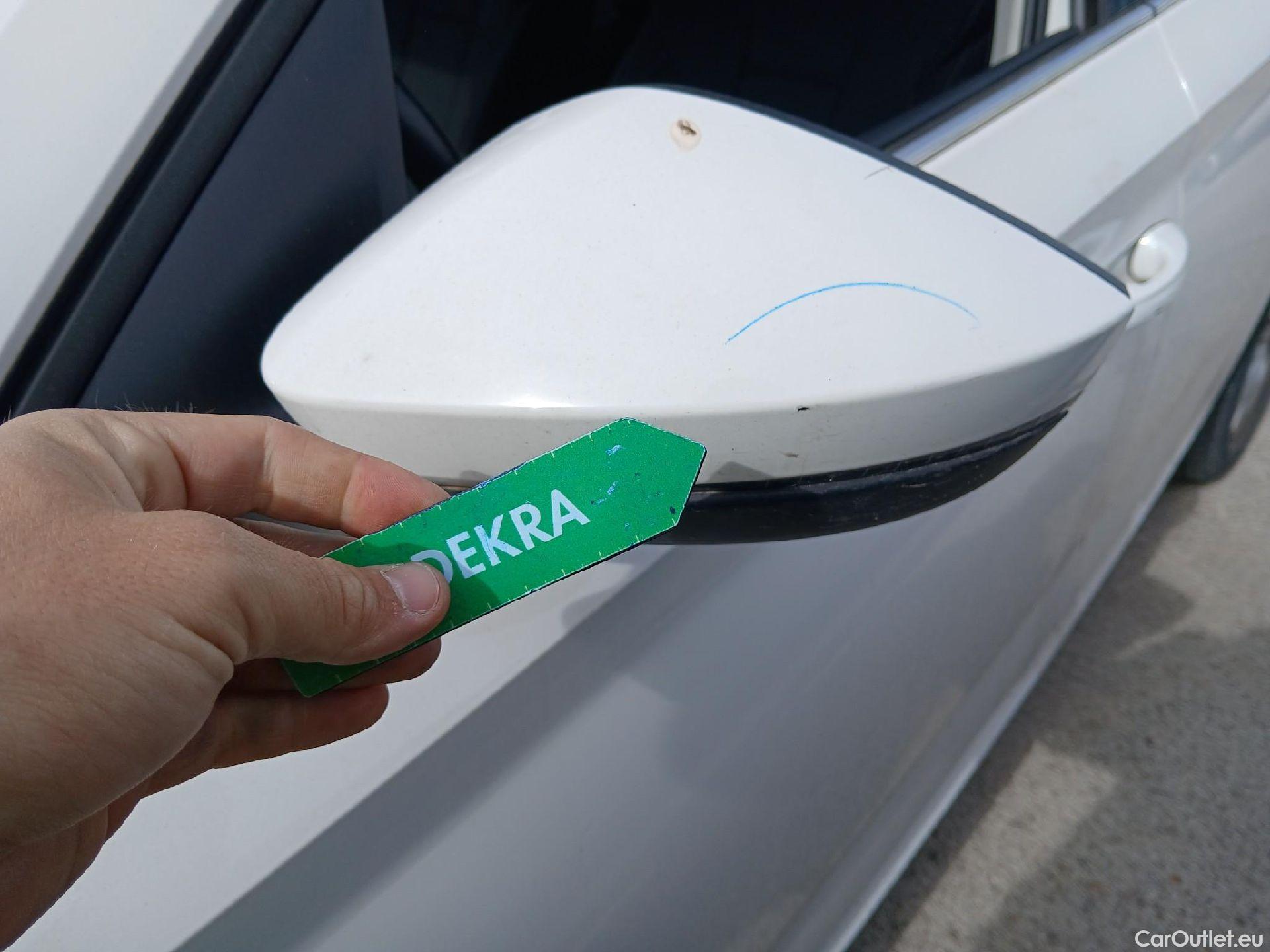  Skoda  KAMIQ SKODA  1.0 TSI 81kW (110CV) DSG Ambition #11