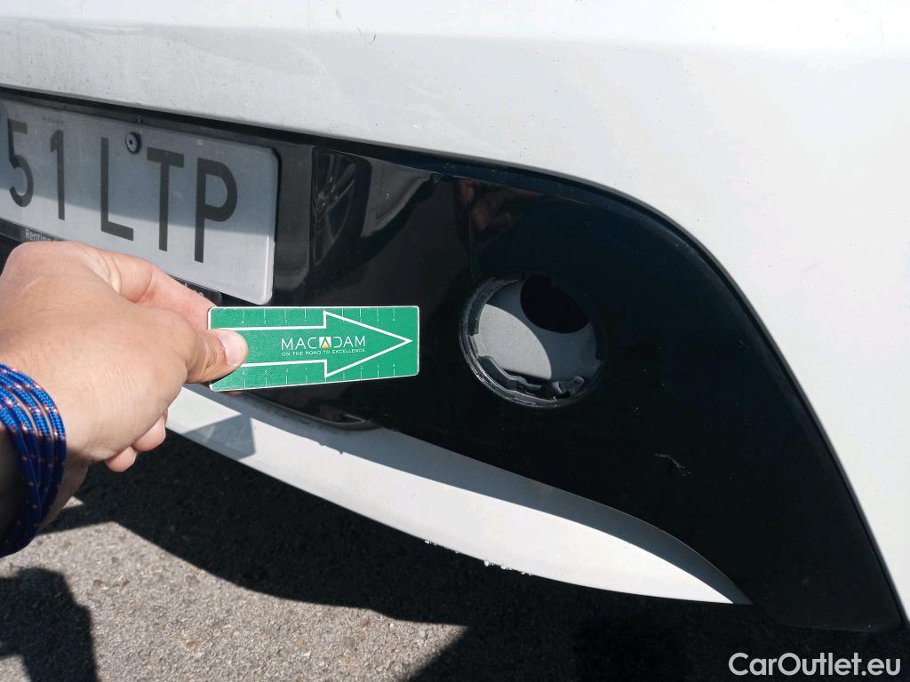  Toyota  Corolla TOYOTA  1.8 125H ACTIVE TECH E-CVT #37