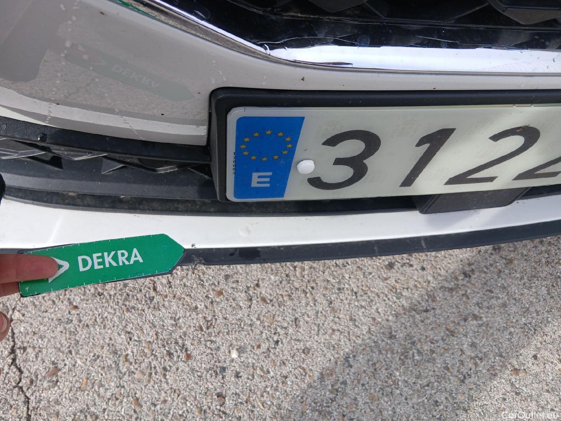  Land Rover  Discovery SEAT Nuevo León / 2020 / 5P / berlina con portón 2.0 TDI 85kW S&S Style Go(SP) #6