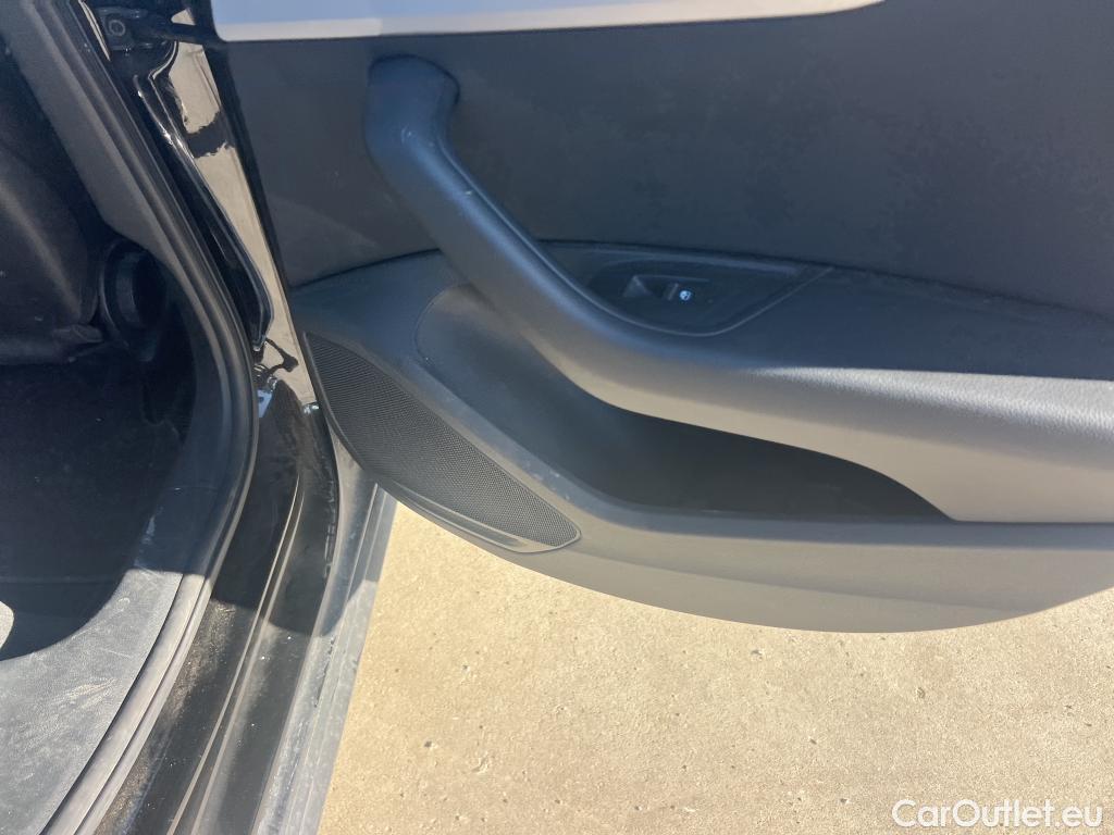  Audi  A4 AUDI  / 2019 / 4P / sedán Advanced 35 TDI 120kW (163CV) S tronic #14