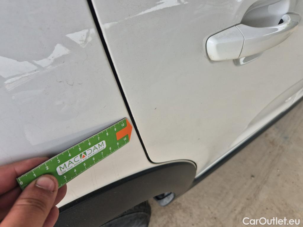  Citroen  C3 CITROEN  / 2020 / 5P / berlina con portón BlueHDi 75KW (100CV) S&S Live Pack #11