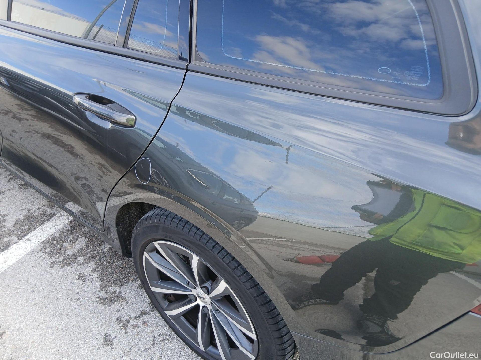  Volvo  V60 VOLVO  / 2018 / 5P / familiar 2.0 B4 (D) Momentum Auto #21