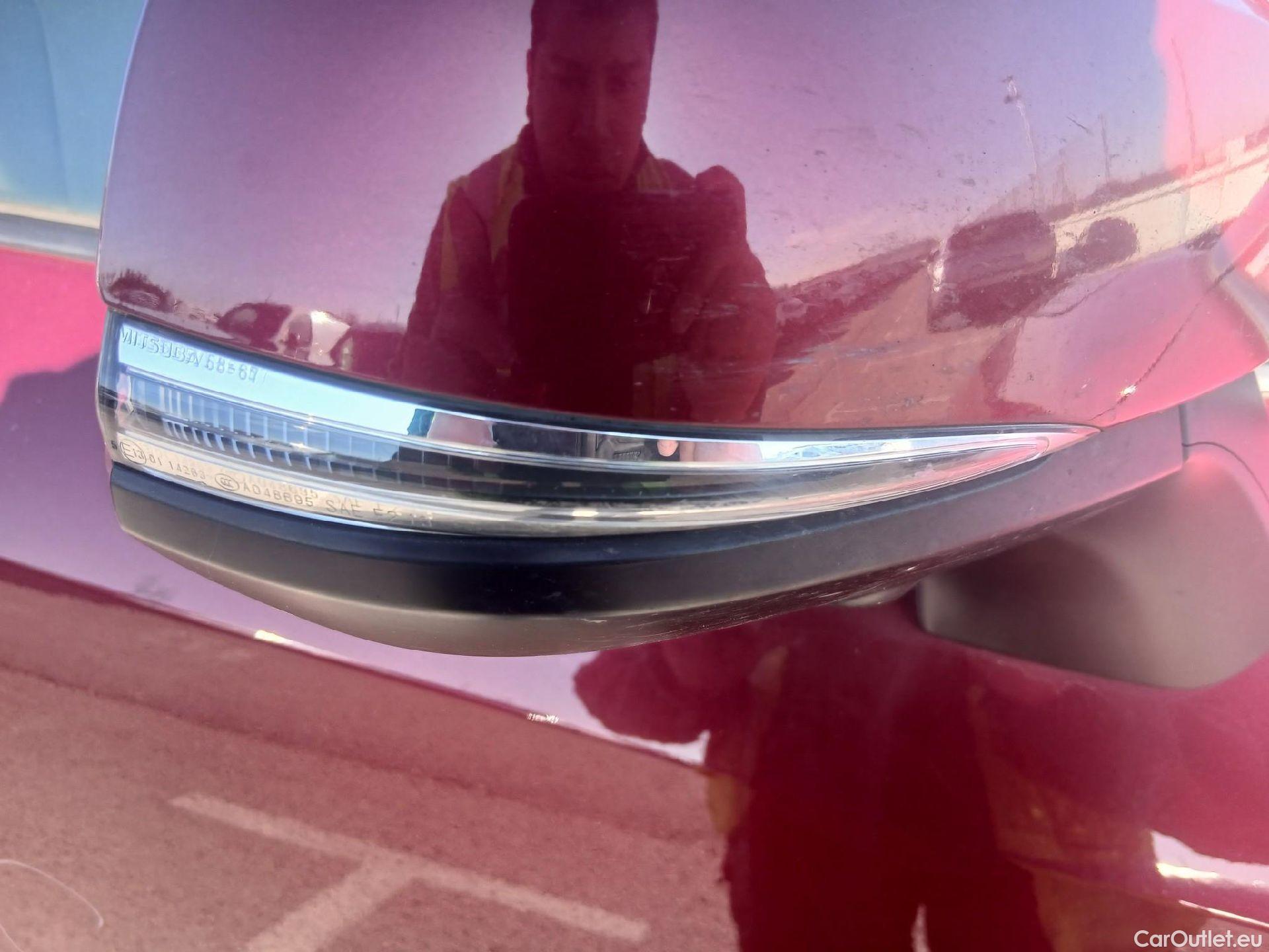  Toyota  RAV4 TOYOTA  / 2018 / 5P / todoterreno 2.5l 220H Luxury 4WD #29