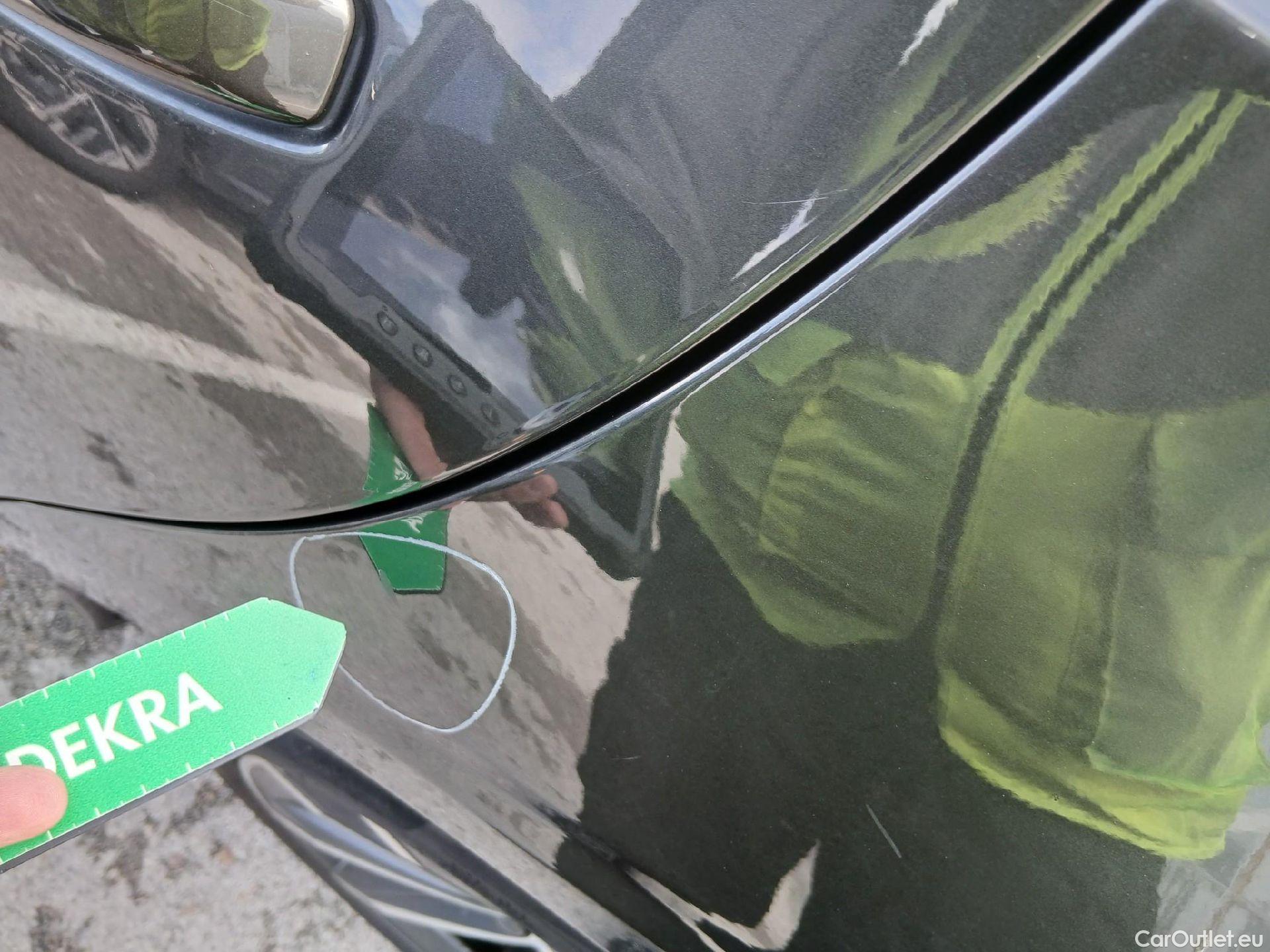  Volvo  V60 VOLVO  / 2018 / 5P / familiar 2.0 B4 (D) Momentum Auto #20