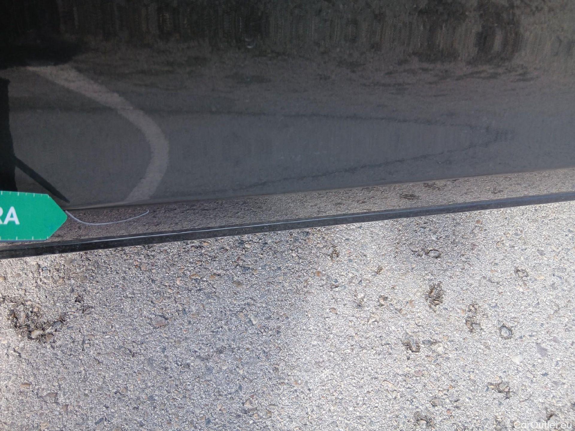  Volvo  V60 VOLVO  / 2018 / 5P / familiar 2.0 B4 (D) Momentum Auto #33