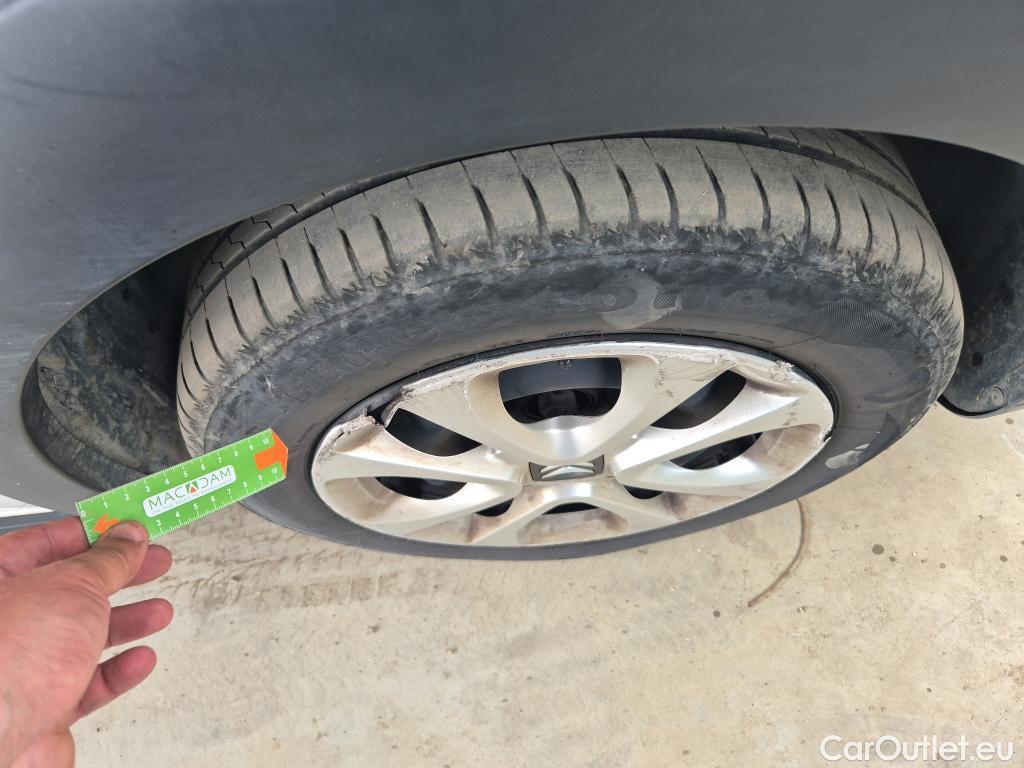  Citroen  C3 CITROEN  / 2020 / 5P / berlina con portón BlueHDi 75KW (100CV) S&S Live Pack #20