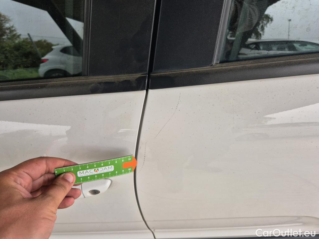  Citroen  C3 CITROEN  / 2020 / 5P / berlina con portón BlueHDi 75KW (100CV) S&S Live Pack #14