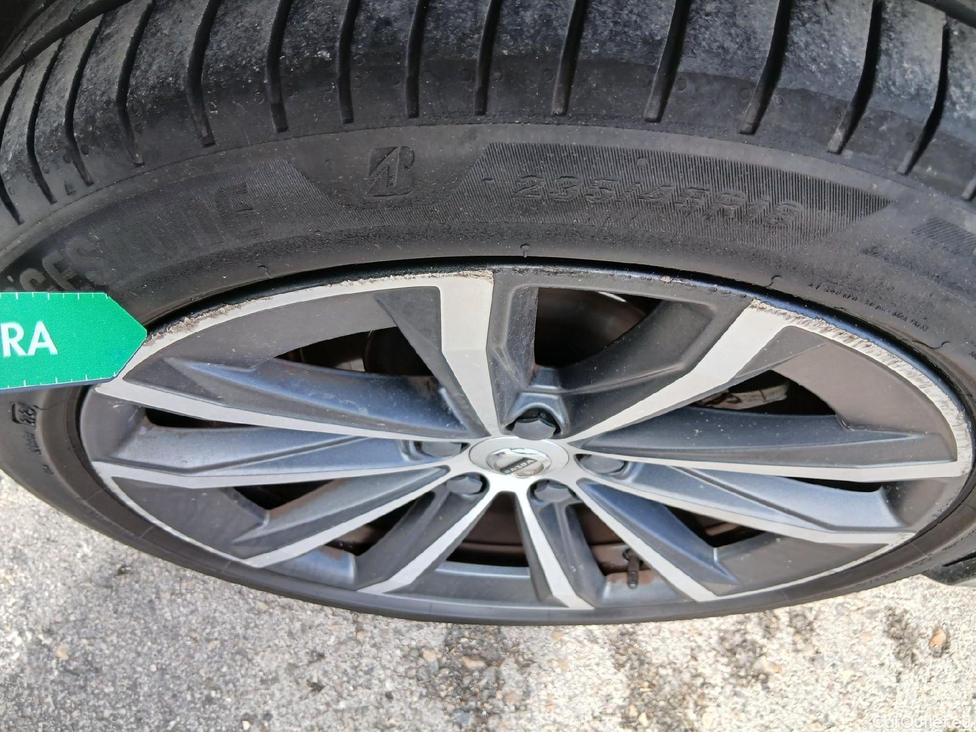  Volvo  V60 VOLVO  / 2018 / 5P / familiar 2.0 B4 (D) Momentum Auto #8