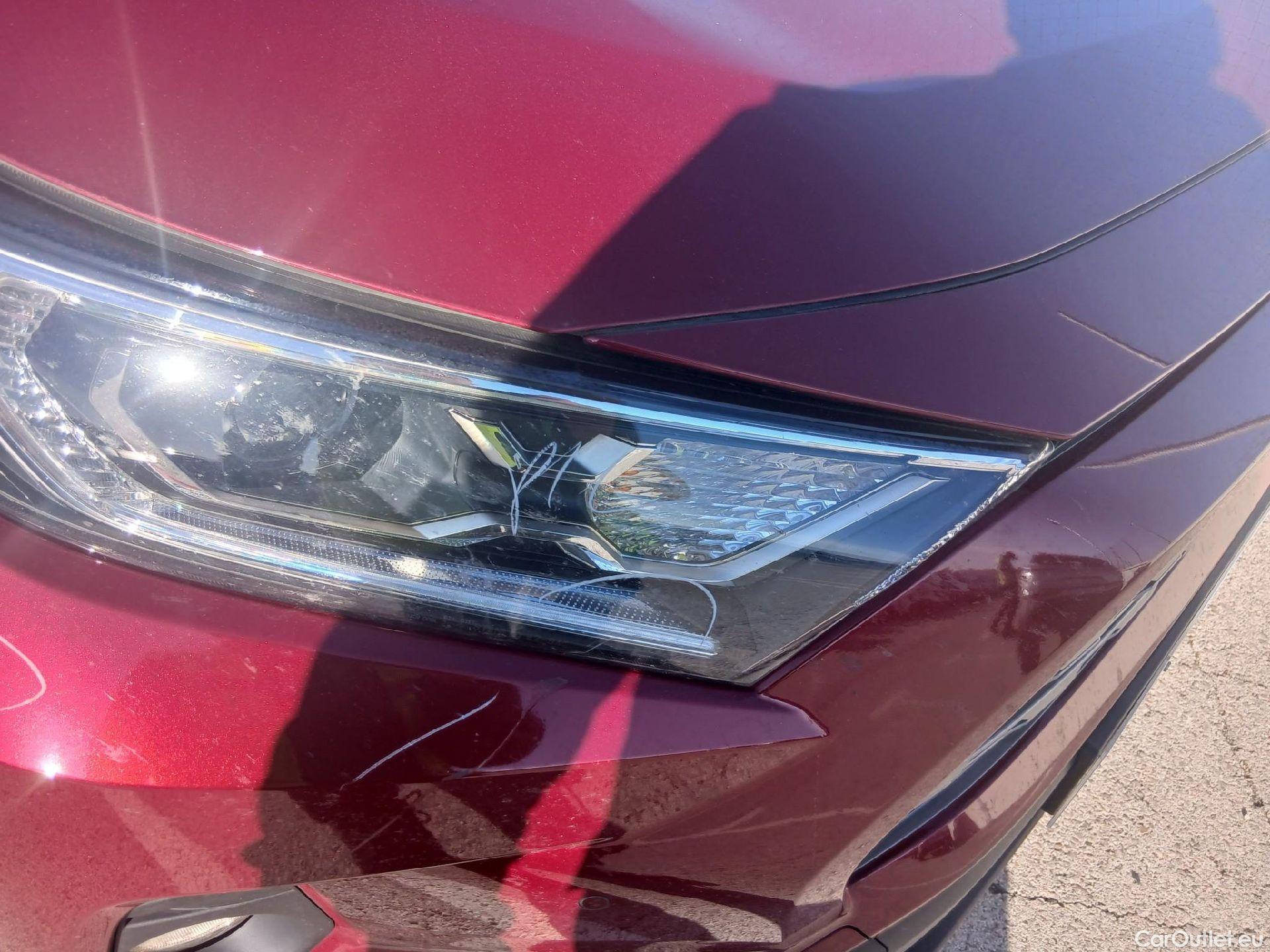  Toyota  RAV4 TOYOTA  / 2018 / 5P / todoterreno 2.5l 220H Luxury 4WD #8