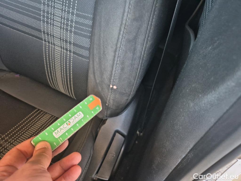  Hyundai  i20 HYUNDAI  / 2020 / 5P / berlina con portón 1.0 TGDI 74kW (100CV) 48V Essence #12