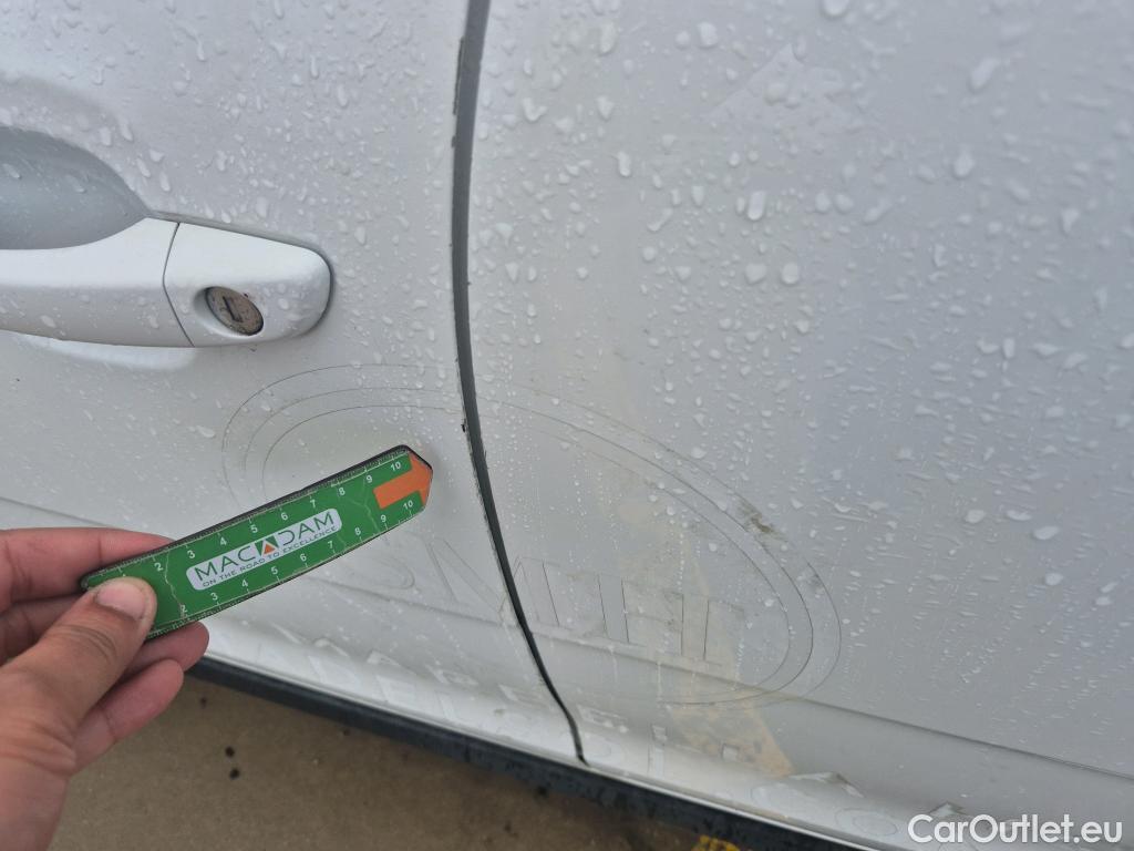  Citroen  C3 CITROEN  / 2020 / 5P / berlina con portón BlueHDi 75KW (100CV) S&S Live Pack #12