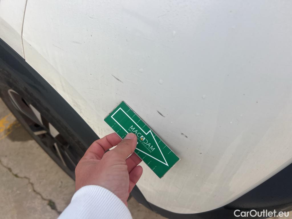  Peugeot  2008 PEUGEOT  / 2019 / 5P / todoterreno Allure Pack BlueHDI 81kW (110CV) (AC) #16