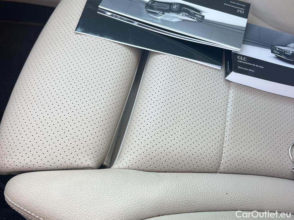  Mercedes  G-Klasee MERCEDES-BENZ Clase GLC / 2019 / 5P / todoterreno GLC 200 d 4MATIC #24