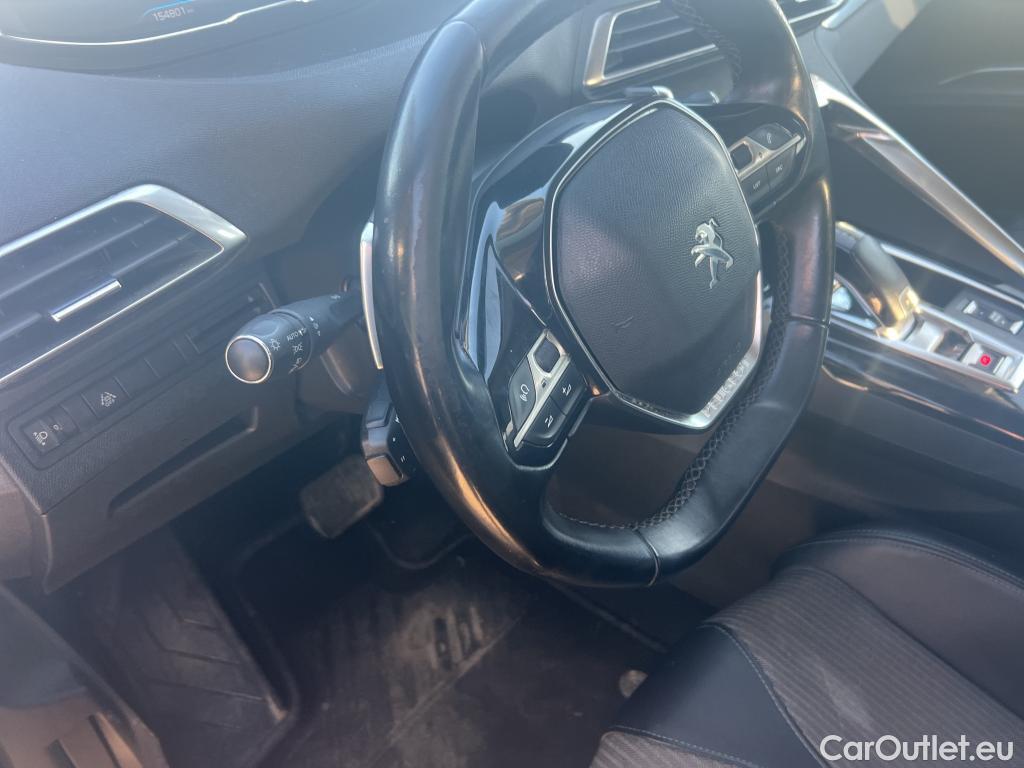  Peugeot  3008 PEUGEOT  / 2020 / 5P / todoterreno 1.5 BlueHDi 96kW S&S Allure Pack EAT8 #21