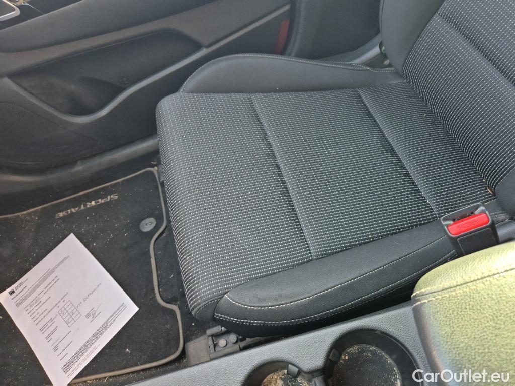  KIA  Sportage KIA SPORTGE 1.6MHEV Drive 100kW(136CV) 4x2(Crist Tintados)(CX) #33