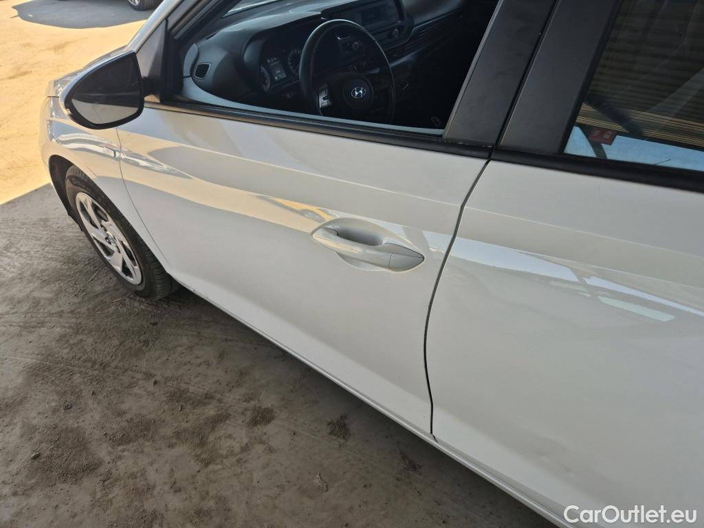  Hyundai  i20 HYUNDAI  / 2020 / 5P / berlina con portón 1.0 TGDI 74kW (100CV) 48V Essence #16