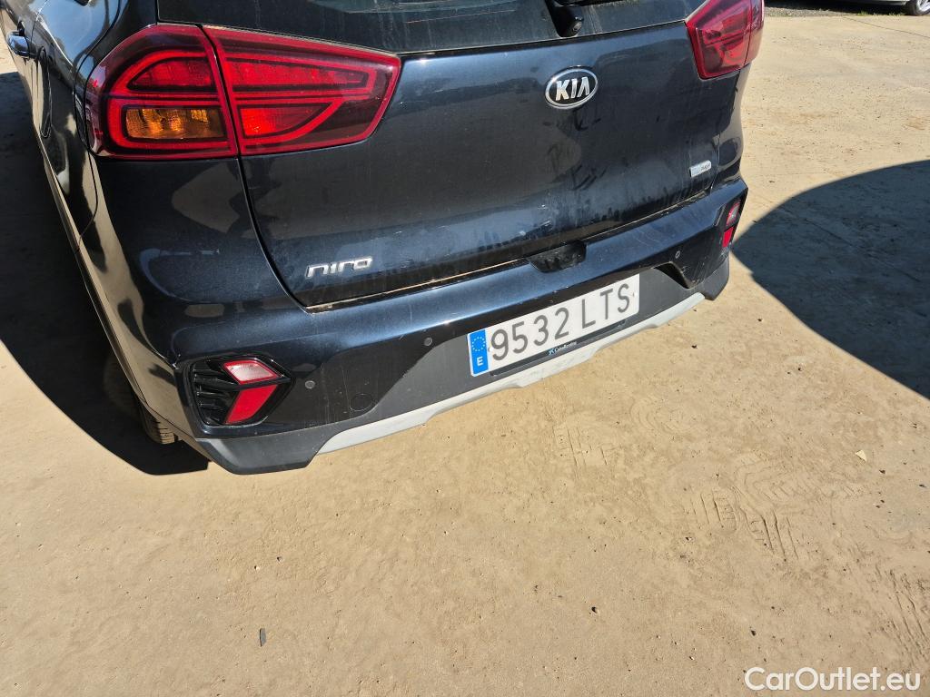  KIA  Niro KIA  1.6 GDi PHEV 104kW (141CV) Drive #32