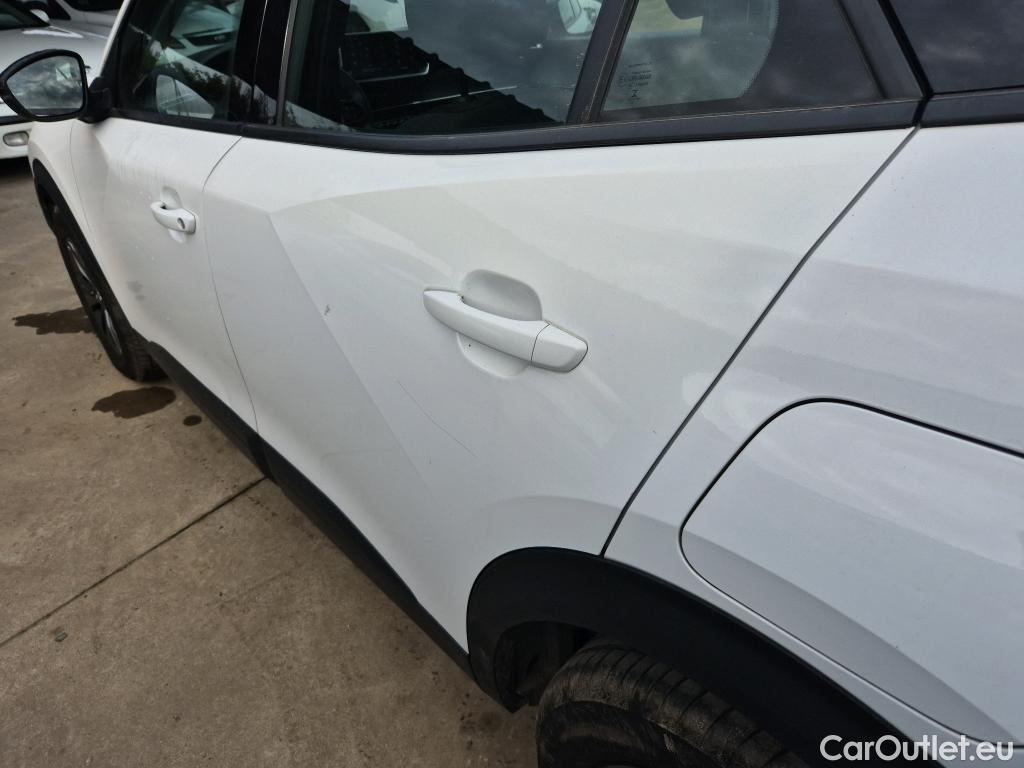  Peugeot  2008 PEUGEOT  / 2019 / 5P / todoterreno Active Pack BlueHDI 81kW (110CV) #22