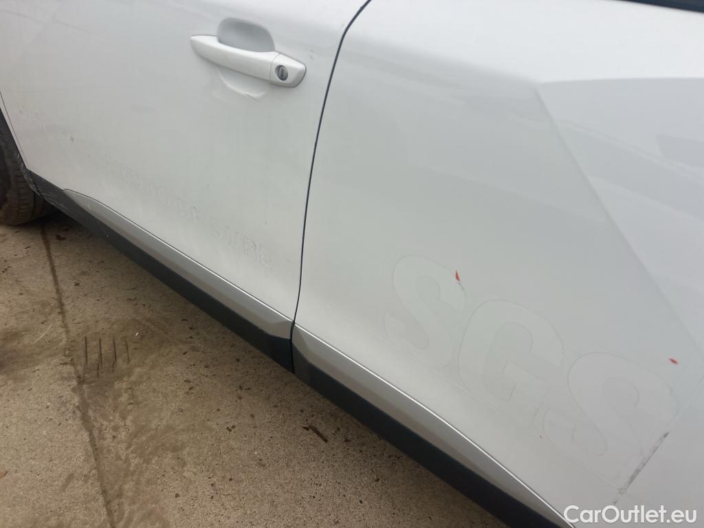  Peugeot  2008 PEUGEOT  / 2019 / 5P / todoterreno Allure BlueHDI 81kW (110CV) #7