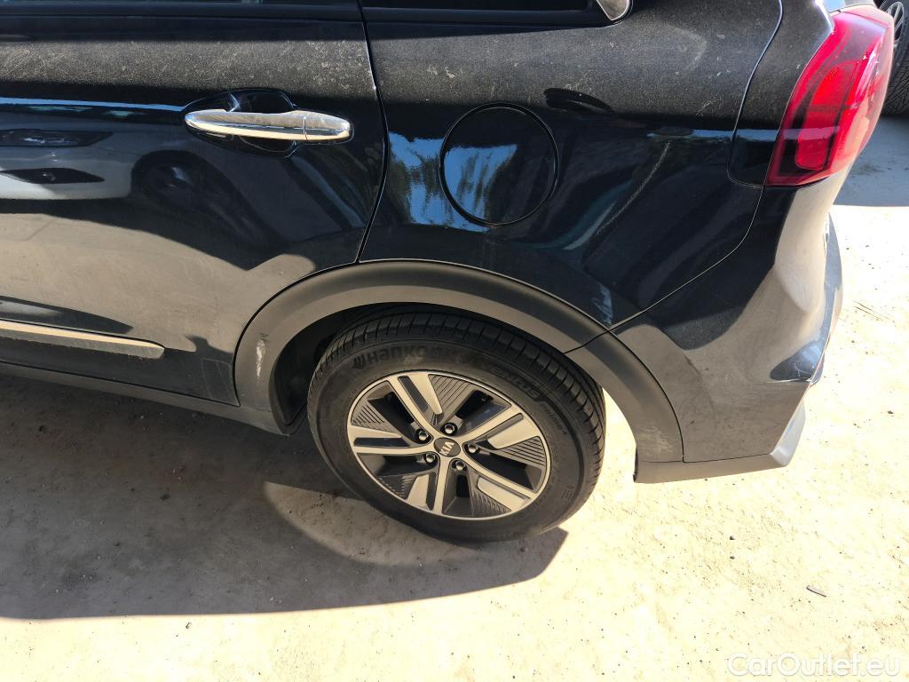  KIA  Niro KIA  1.6 GDi PHEV 104kW (141CV) Drive #24