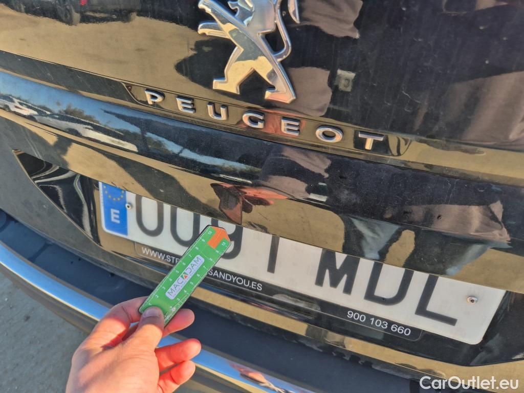  Peugeot  3008 PEUGEOT  / 2020 / 5P / todoterreno 1.5 BlueHDi 96kW S&S Allure Pack EAT8 #2