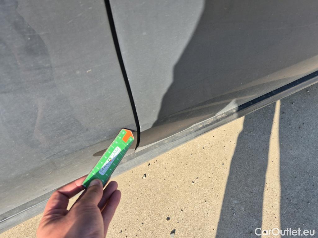  KIA  Sportage KIA SPORTGE 1.6MHEV Drive 100kW(136CV) 4x2(Crist Tintados)(CX) #16