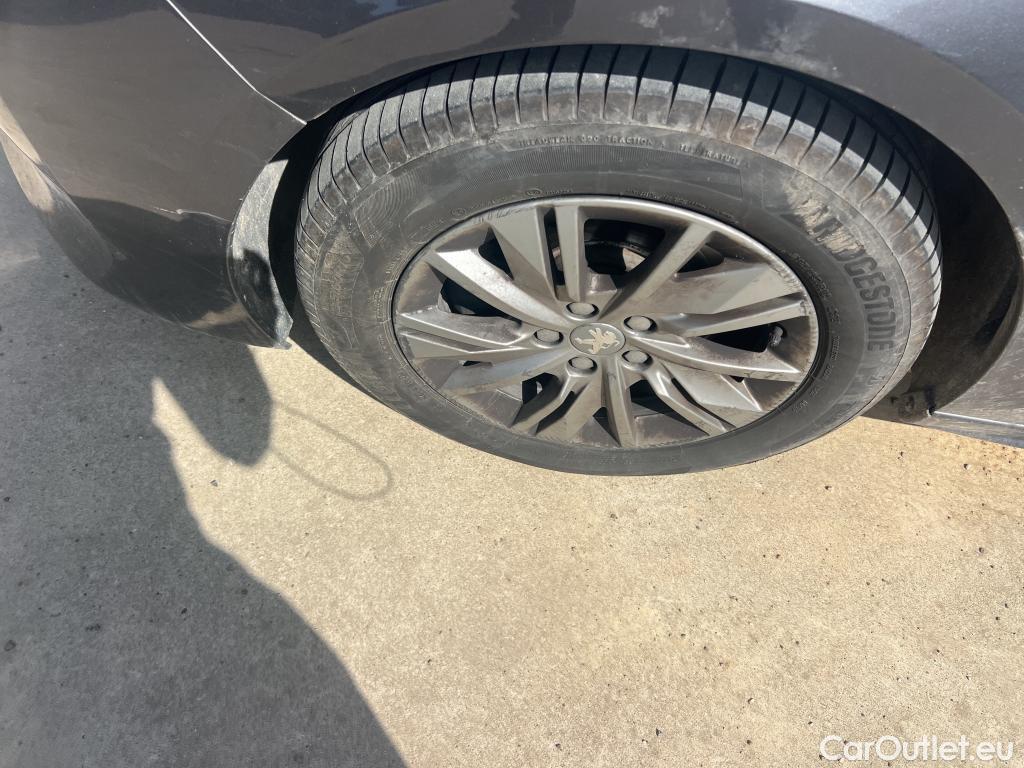  Peugeot  508 PEUGEOT  / 2018 / 5P / berlina con portón 5P Active Pack BlueHDi 130 S&S EAT8 (AC) #5