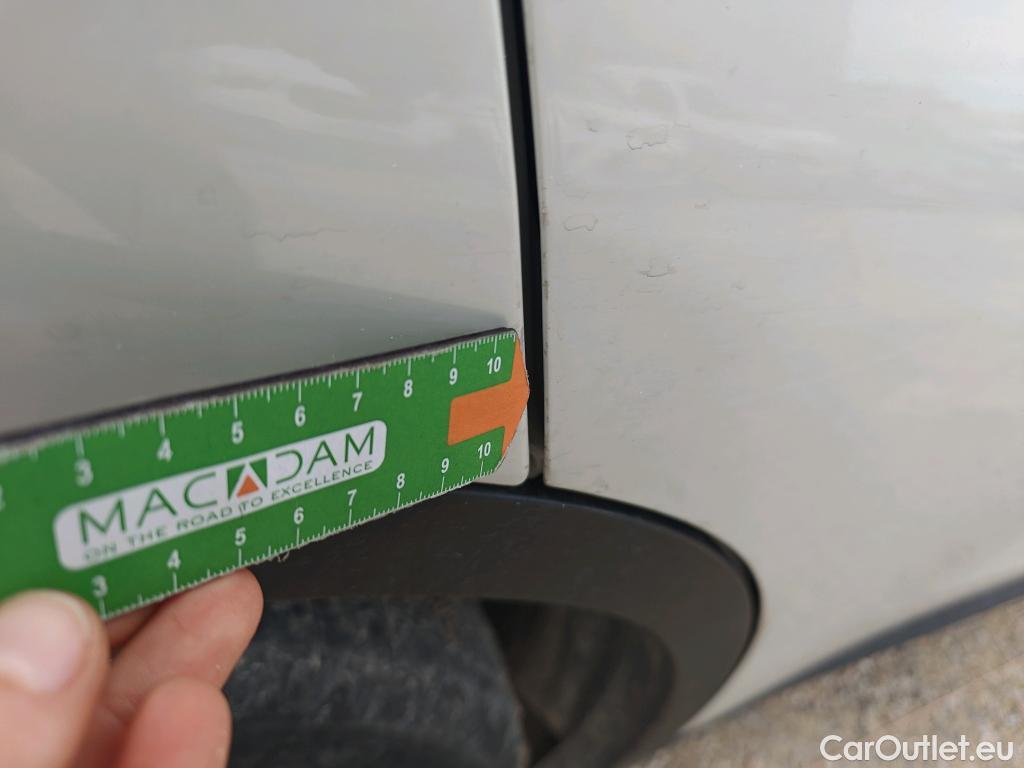  Bmw  X1 BMW  / 2019 / 5P / todoterreno sDrive18dA Corporate (AC4) #28