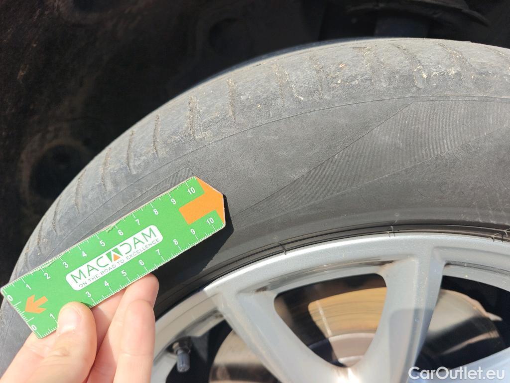  Bmw  X1 BMW  / 2019 / 5P / todoterreno sDrive18d #14