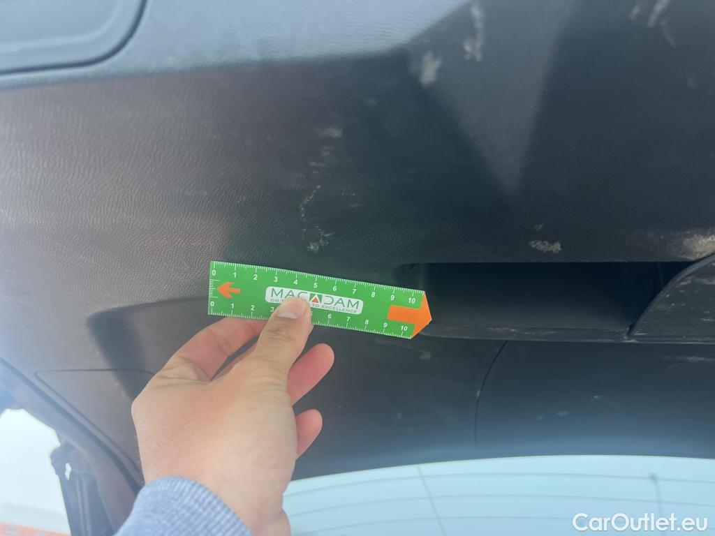  Peugeot  3008 PEUGEOT  / 2016 / 5P / todoterreno 1.5 BlueHDi 96kW (130CV) S&S Allure EAT8 #4