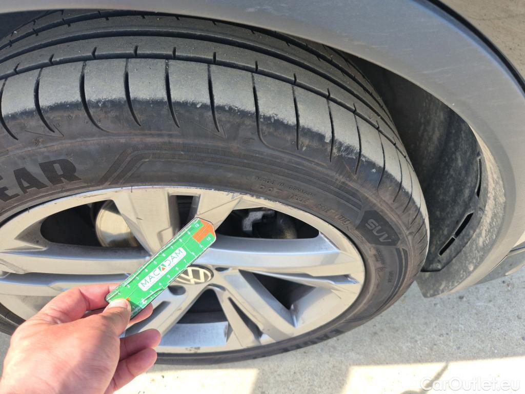  Volkswagen  Tiguan  R-Line 2.0 TDI 150CV AT7 E6d #6