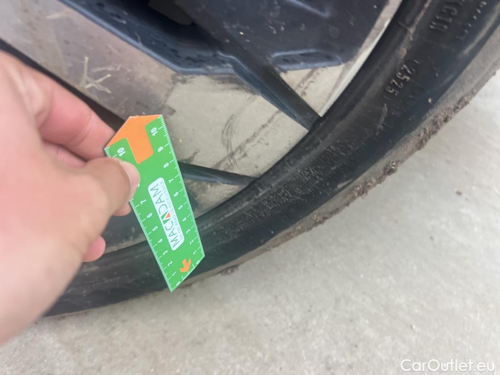  Peugeot  3008 PEUGEOT  / 2016 / 5P / todoterreno 1.5 BlueHDi 96kW (130CV) S&S Allure EAT8 #18