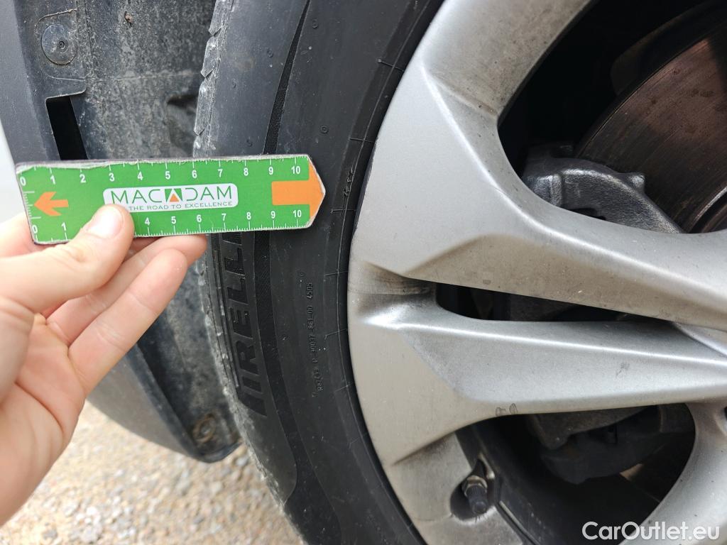  Bmw  X1 BMW  / 2019 / 5P / todoterreno sDrive18dA Corporate (AC4) #21