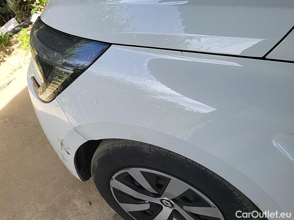  Renault  Clio RENAULT  / 2019 / 5P / berlina con portón Equilibre Blue dCi 74kW (100CV) #3