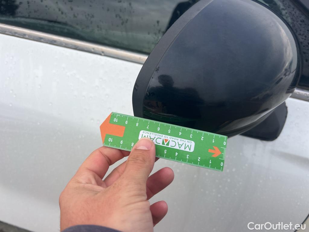  Renault  Captur RENAULT  / 2020 / 5P / todoterreno Zen E-TECH Híbrido enchufable 160cv #24