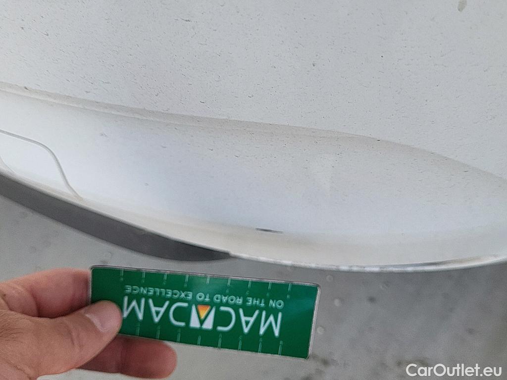  Renault  Clio RENAULT  / 2019 / 5P / berlina con portón Equilibre Blue dCi 74kW (100CV) #13