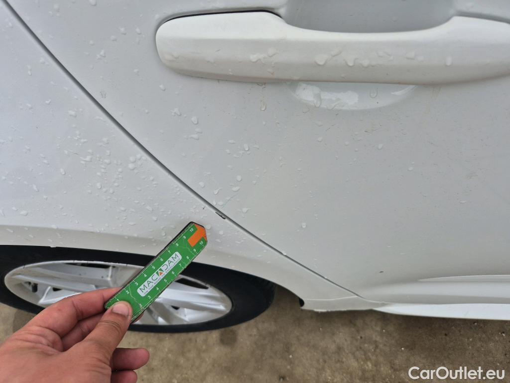  Toyota  Corolla TOYOTA  / 2019 / 5P / familiar 1.8 125H ACTIVE TECH E-CVT TOU SPORT #33