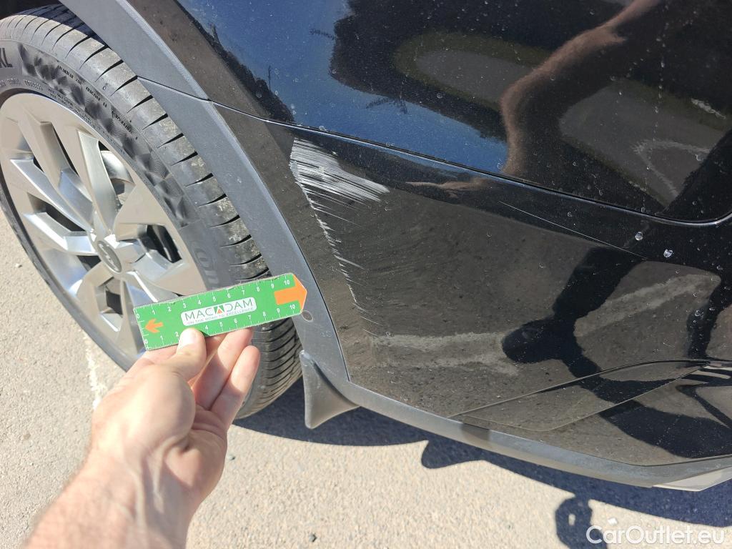  KIA  Sorento KIA  / 2020 / 5P / todoterreno 2.2 CRDi Emotion DCT 4x4 7pl (P.Luxury) #21