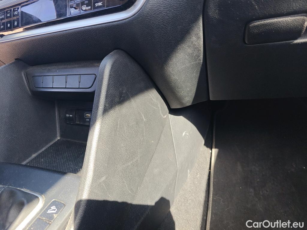  KIA  Sportage KIA  / 2022 / 5P / todoterreno 1.6 T-GDi 110kW (150CV) Concept 4x2 #63