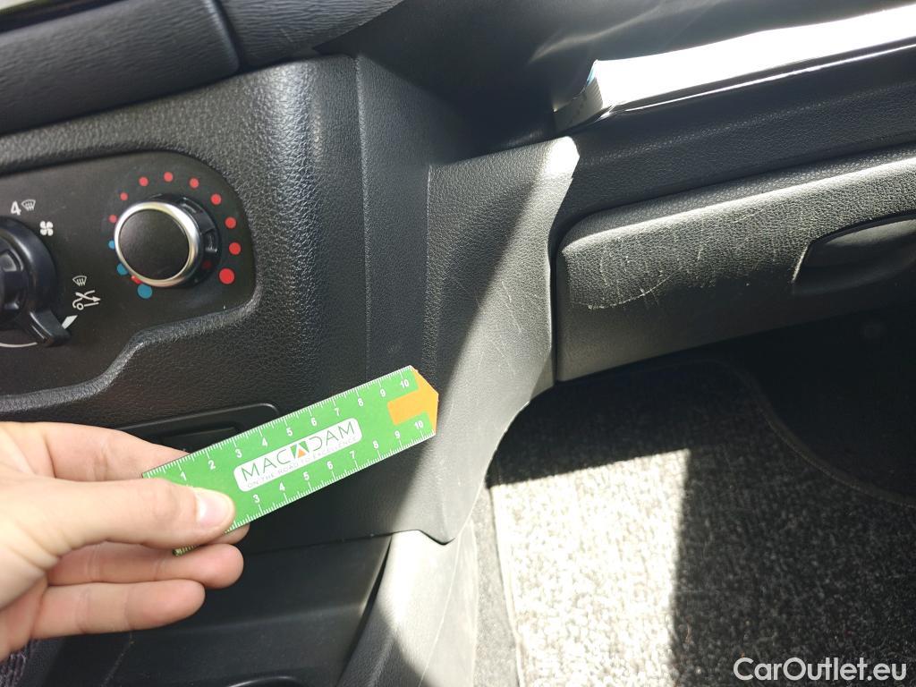  Dacia  Lodgy DACIA  / 2012 / 5P / monovolumen compacto Comfort Blue dCi 70kW (95CV) 5Pl - 18 #25