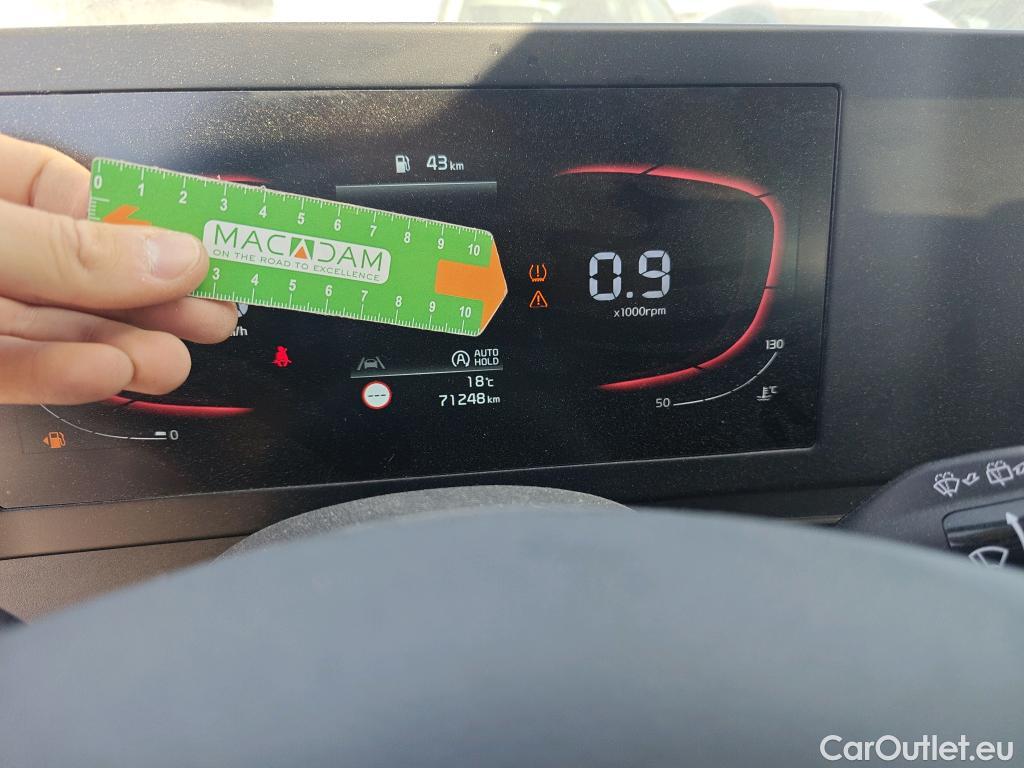  KIA  Sportage KIA  / 2022 / 5P / todoterreno 1.6 T-GDi 110kW (150CV) Concept 4x2 #76