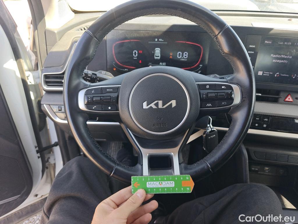  KIA  Sportage KIA  / 2022 / 5P / todoterreno 1.6 T-GDi 110kW (150CV) Concept 4x2 #48