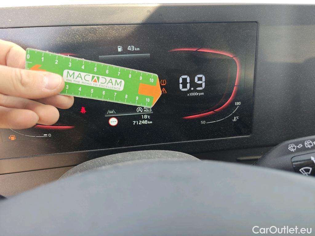  KIA  Sportage KIA  / 2022 / 5P / todoterreno 1.6 T-GDi 110kW (150CV) Concept 4x2 #75