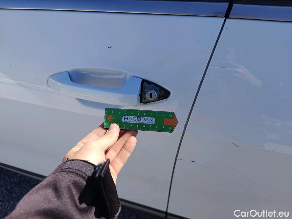  KIA  Sportage KIA  / 2022 / 5P / todoterreno 1.6 T-GDi 110kW (150CV) Concept 4x2 #34