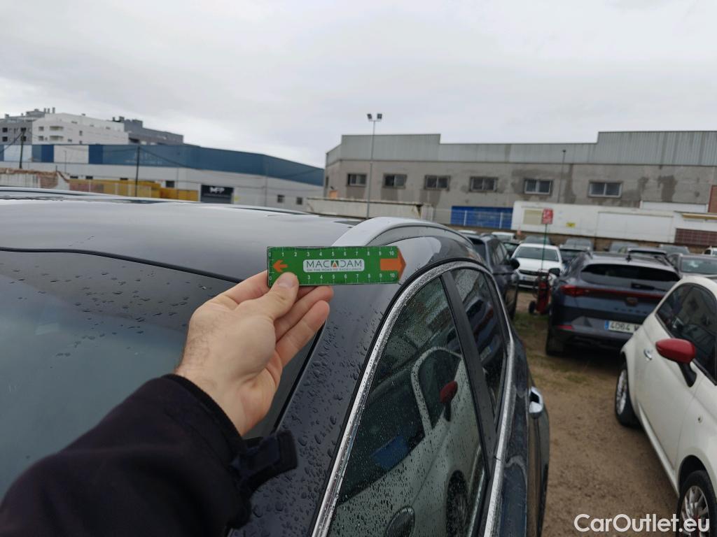  KIA  Sportage KIA  1.6MHEV Drive 100kW(136CV) 4x2(Crist Tintados) #42