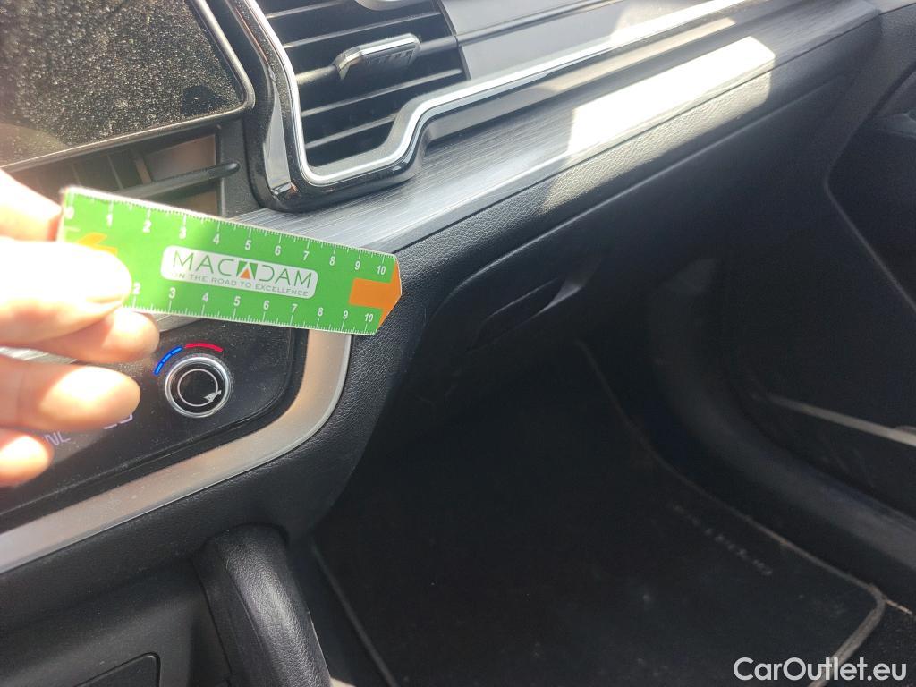  KIA  Sportage KIA  / 2022 / 5P / todoterreno 1.6 T-GDi MHEV 112kW (150CV) Drive 4X2 #10