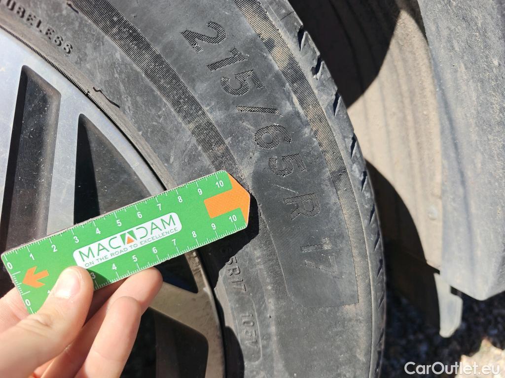  KIA  Sportage KIA  / 2022 / 5P / todoterreno 1.6 T-GDi 110kW (150CV) Concept 4x2 #77