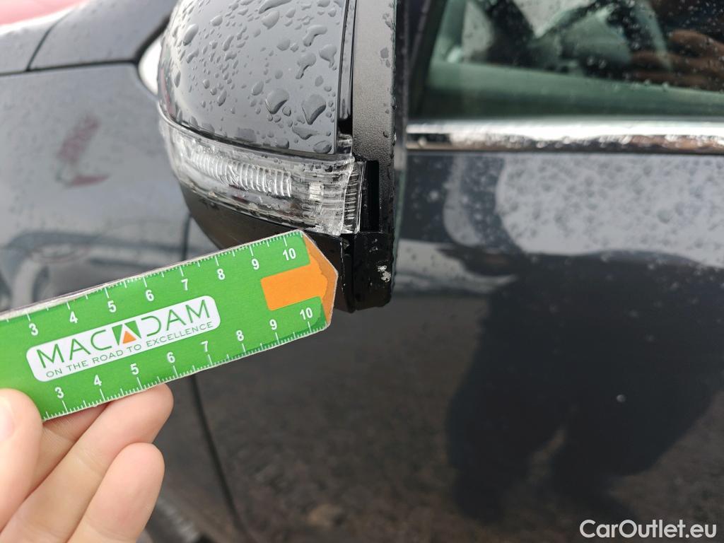  KIA  Sportage KIA  1.6MHEV Drive 100kW(136CV) 4x2(Crist Tintados) #92