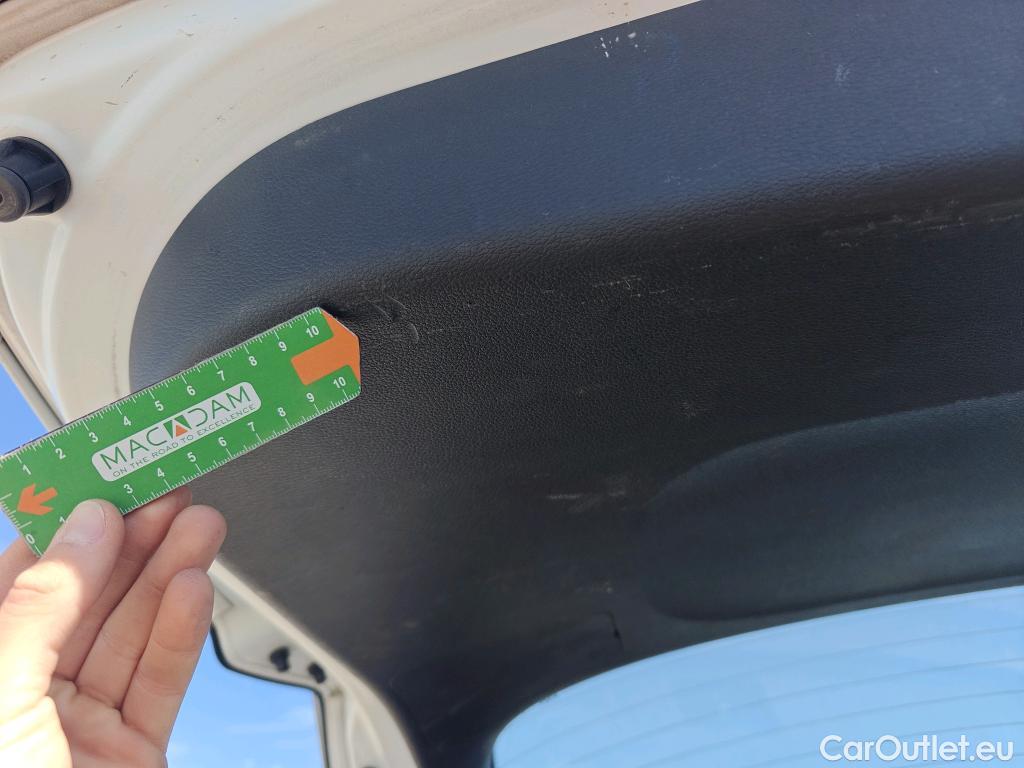  KIA  Sportage KIA  / 2022 / 5P / todoterreno 1.6 T-GDi 110kW (150CV) Concept 4x2 #47